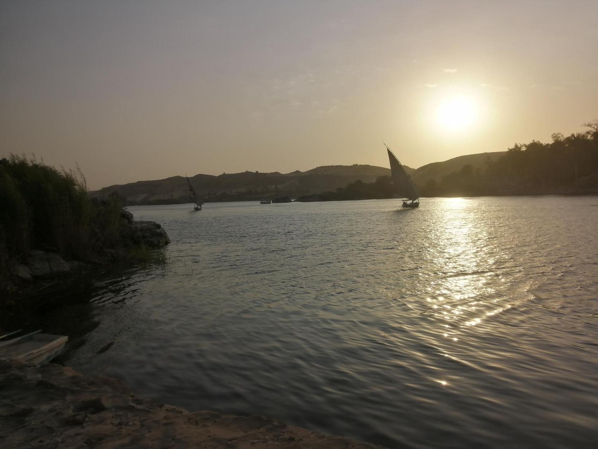 אסואן Nubian Bride Guest House מראה חיצוני תמונה